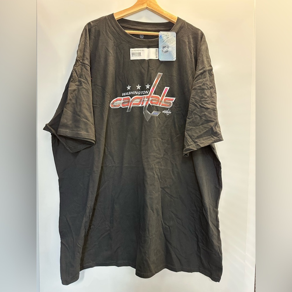 Dark grey Washington Capitals NHL t-shirt #NHL
Size: 4XL